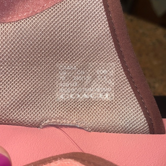 Coach Slides - Picture 4 of 5